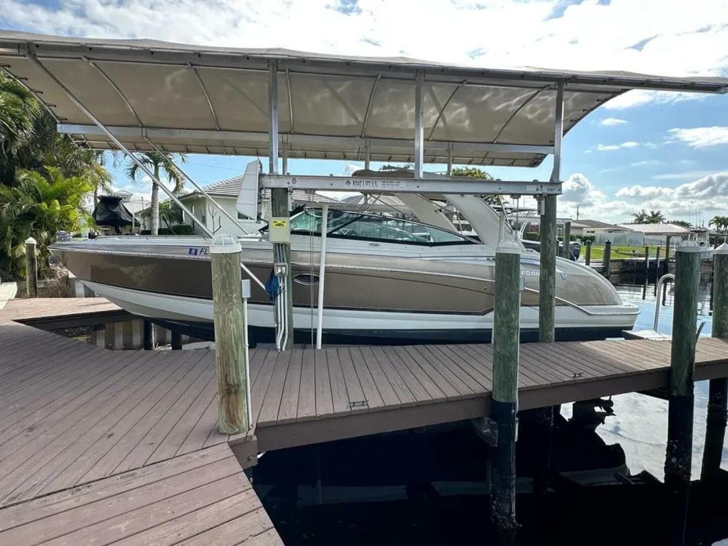 2009 Formula 310 Bowrider — photo 6