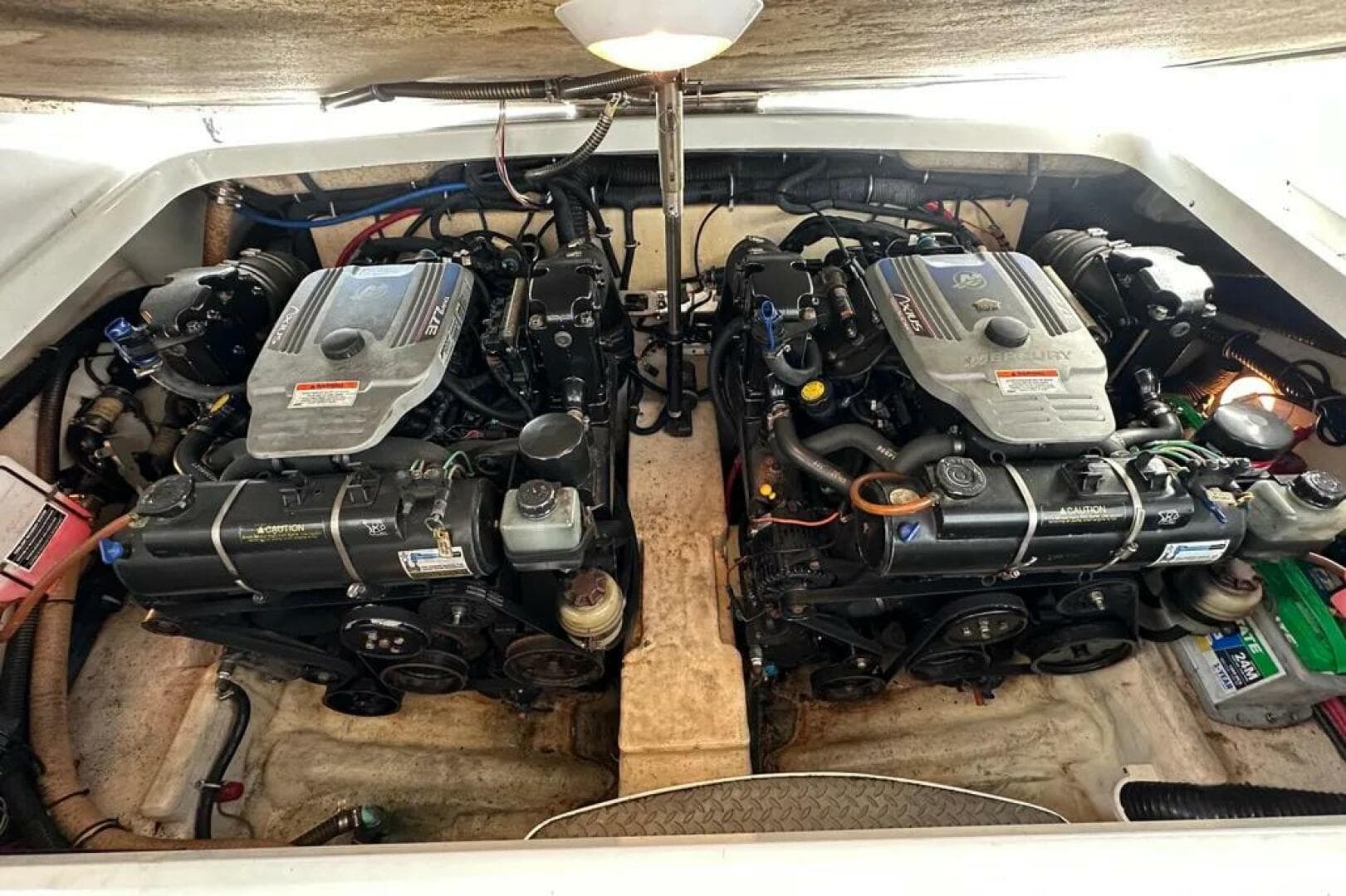 2009 Formula 310 Bowrider — photo 12