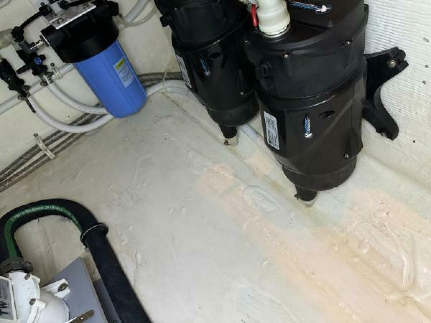 2010 Tiara Yachts 5800 Sovran — photo 93