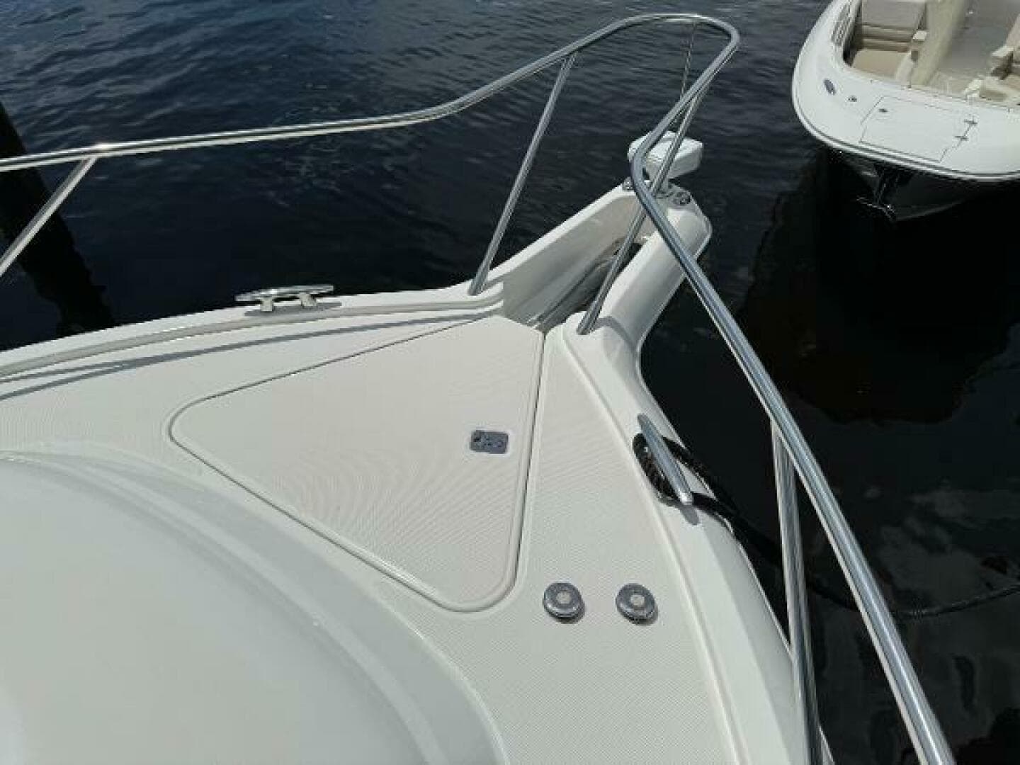 2010 Tiara Yachts 5800 Sovran — photo 102