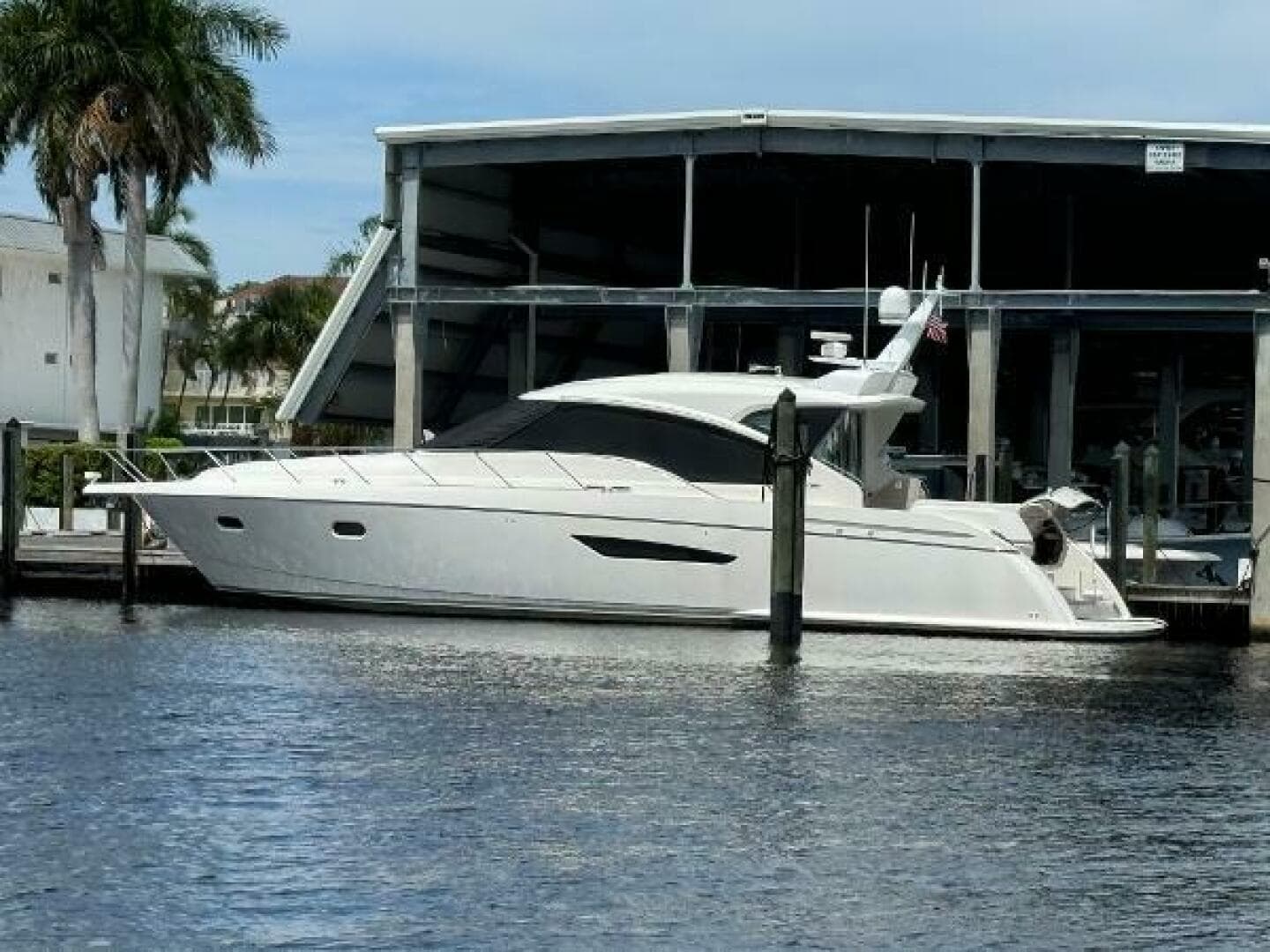 2010 Tiara Yachts 5800 Sovran — photo 97