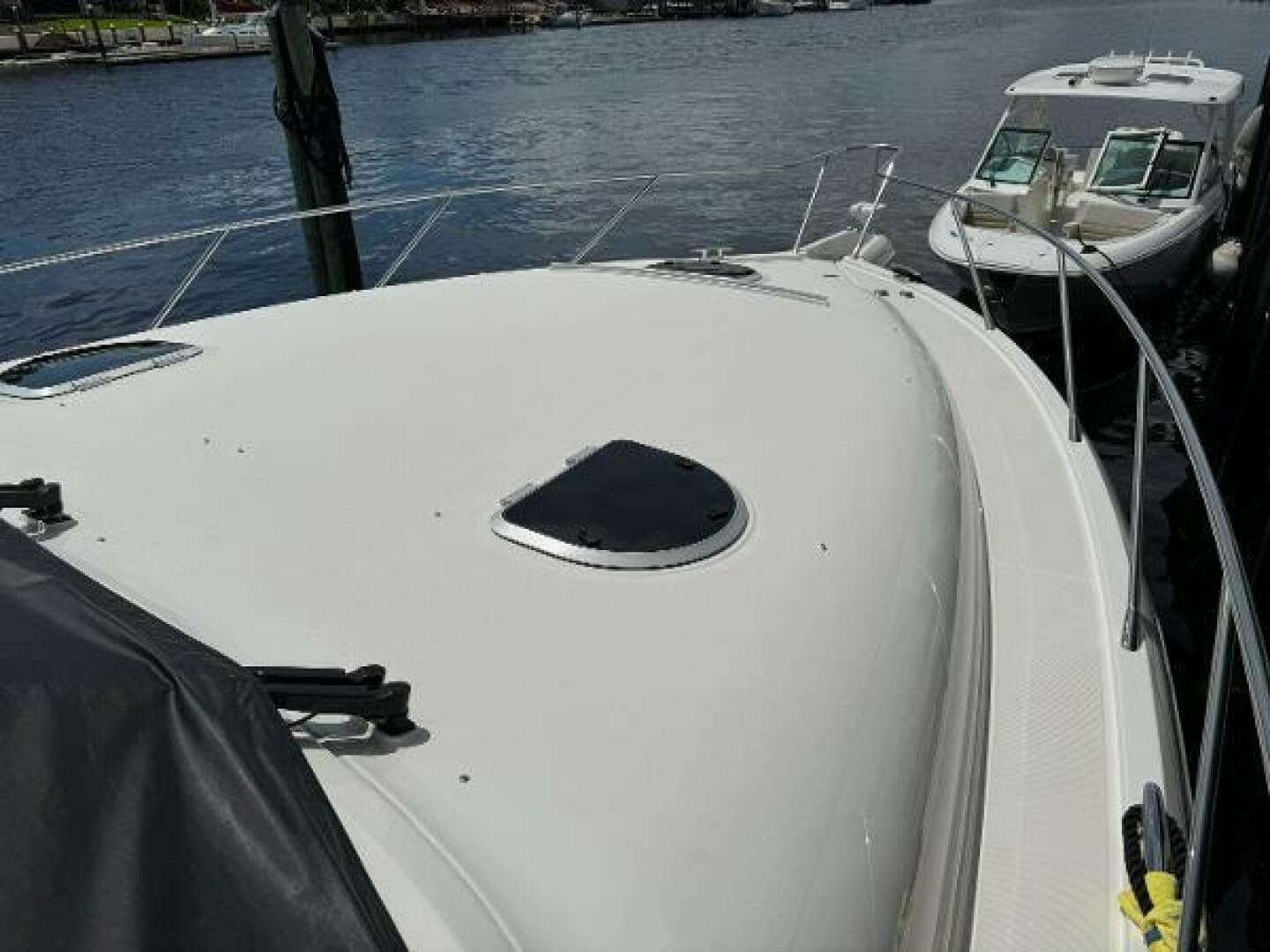 2010 Tiara Yachts 5800 Sovran — photo 101