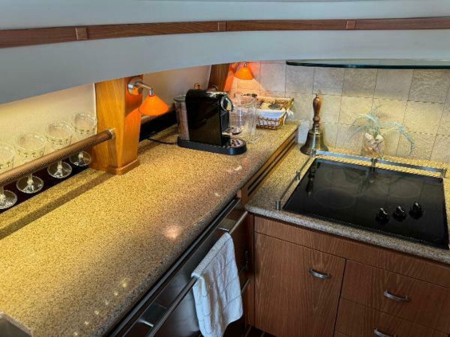 2010 Tiara Yachts 5800 Sovran — photo 54