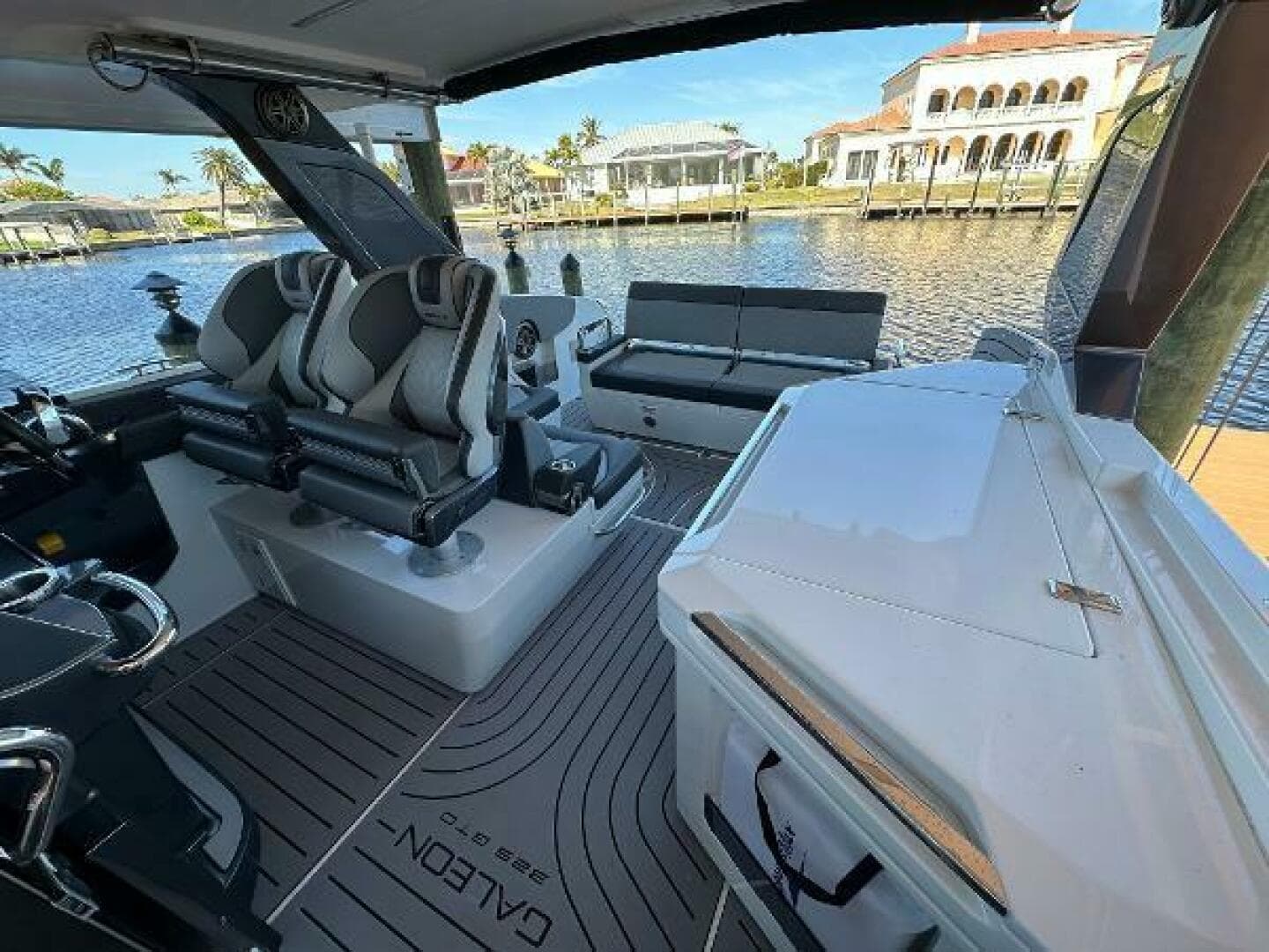 2022 Galeon 325 Gto — photo 60