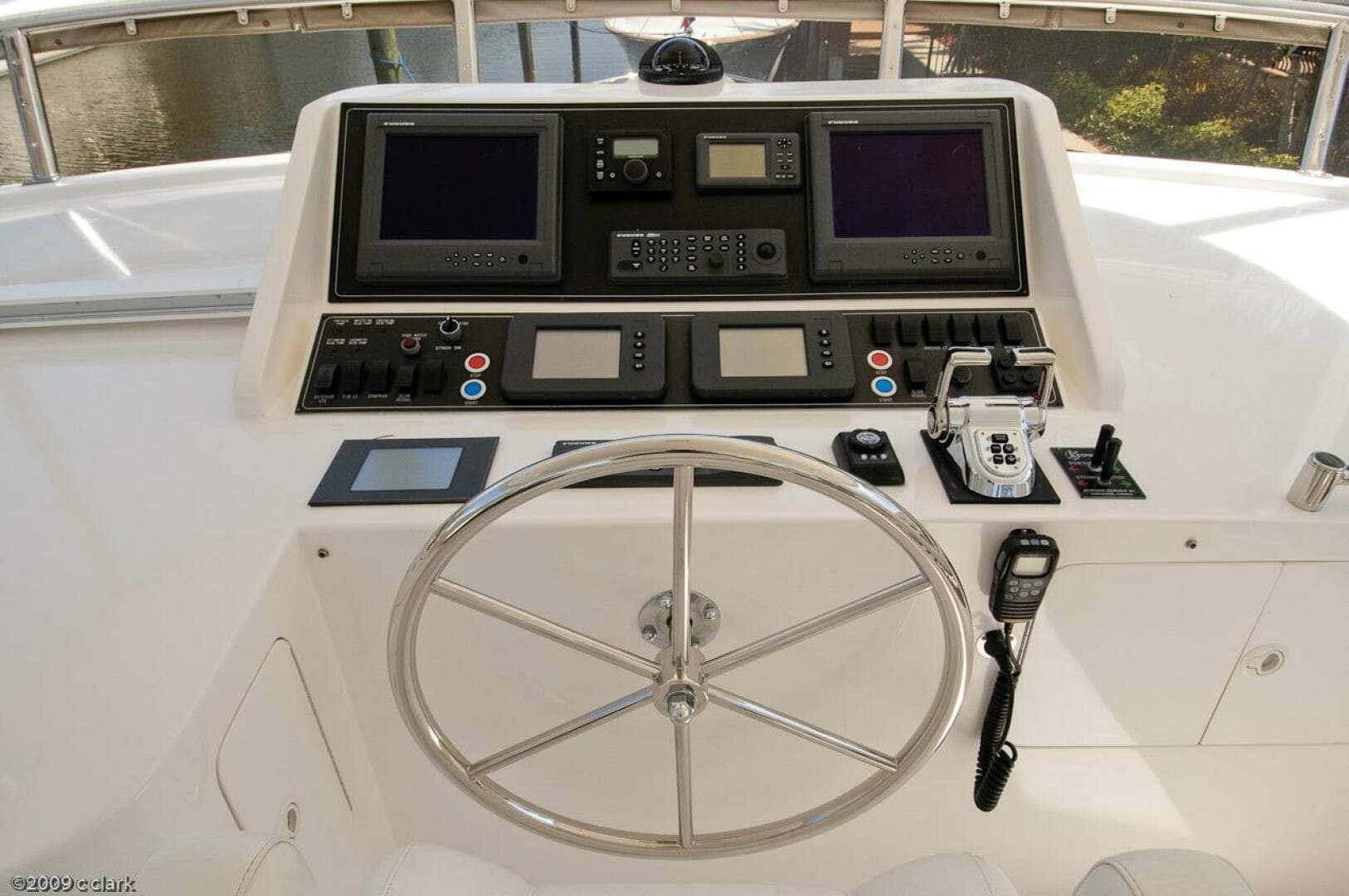 2005 Ocean Alexander — photo 6