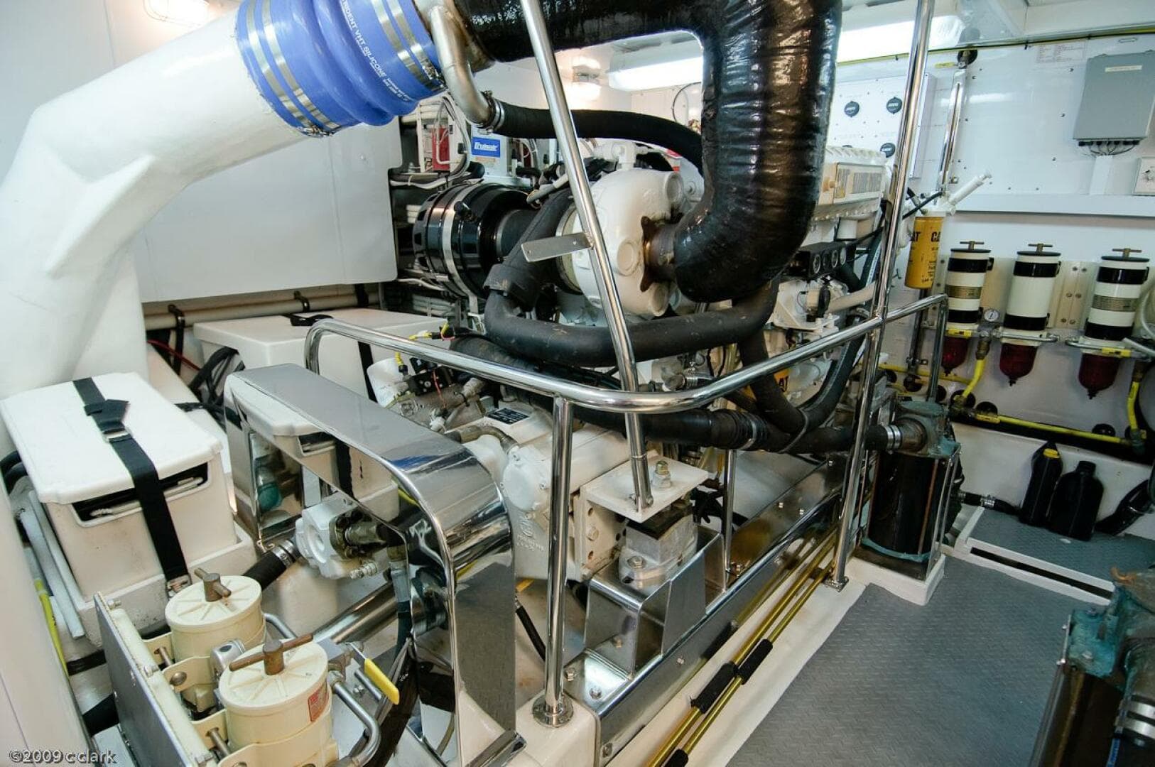 2005 Ocean Alexander — photo 23