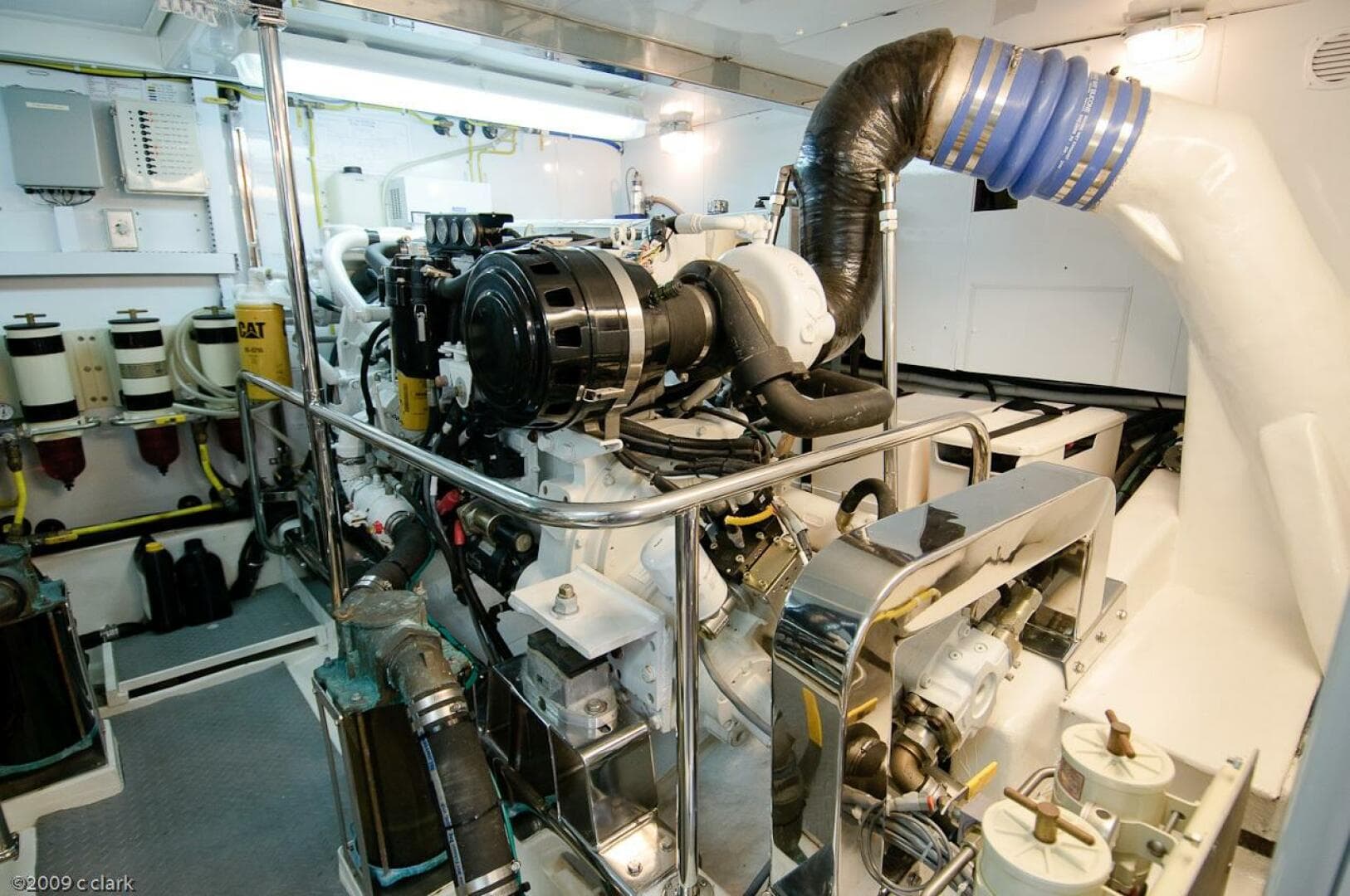 2005 Ocean Alexander — photo 24