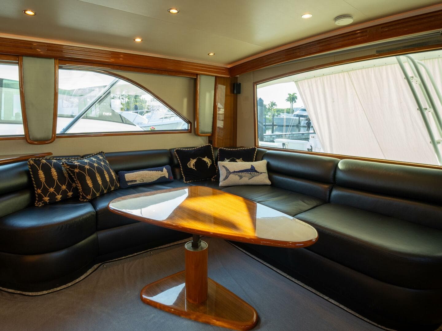 2005 Viking 74 Enclosed Bridge — photo 14