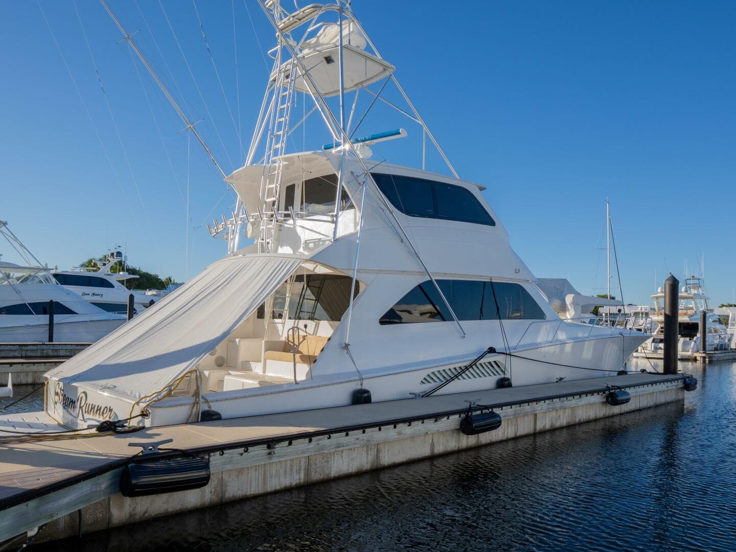 2005 Viking 74 Enclosed Bridge — photo 1