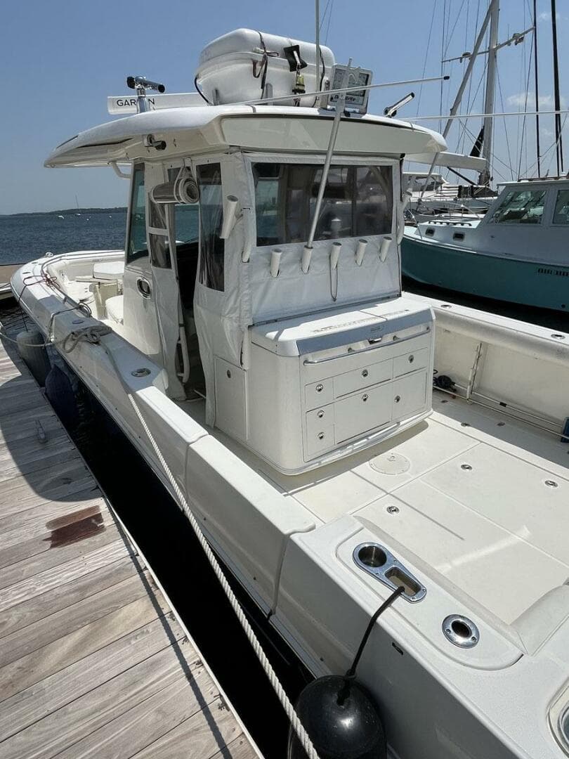 2015 Boston Whaler 350 Outrage — photo 18