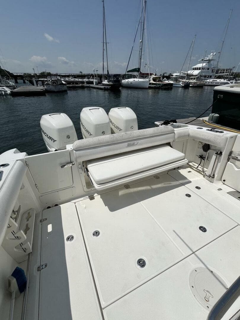 2015 Boston Whaler 350 Outrage — photo 32