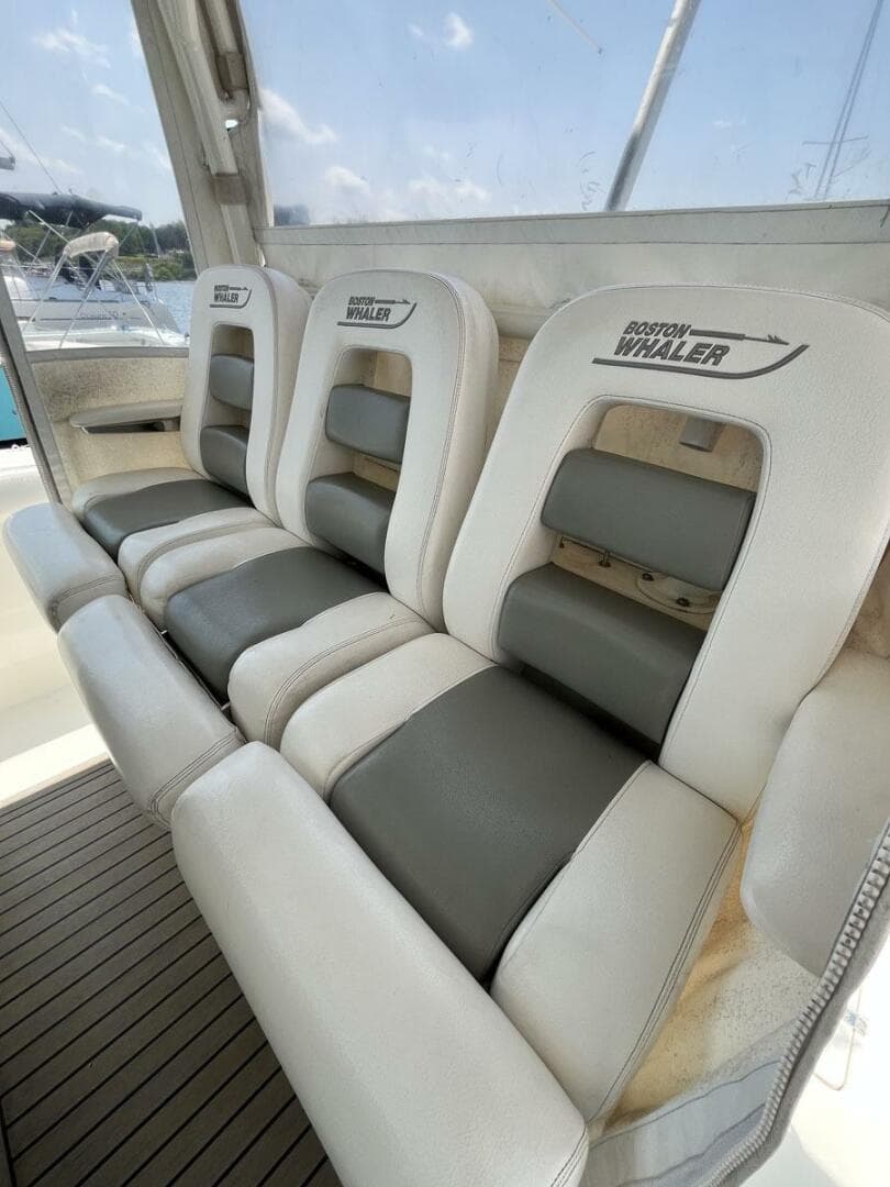 2015 Boston Whaler 350 Outrage — photo 17