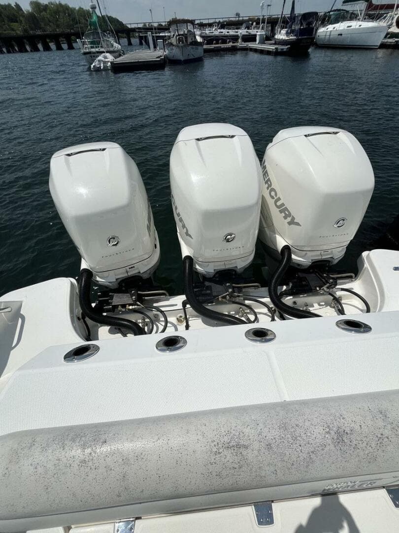 2015 Boston Whaler 350 Outrage — photo 35