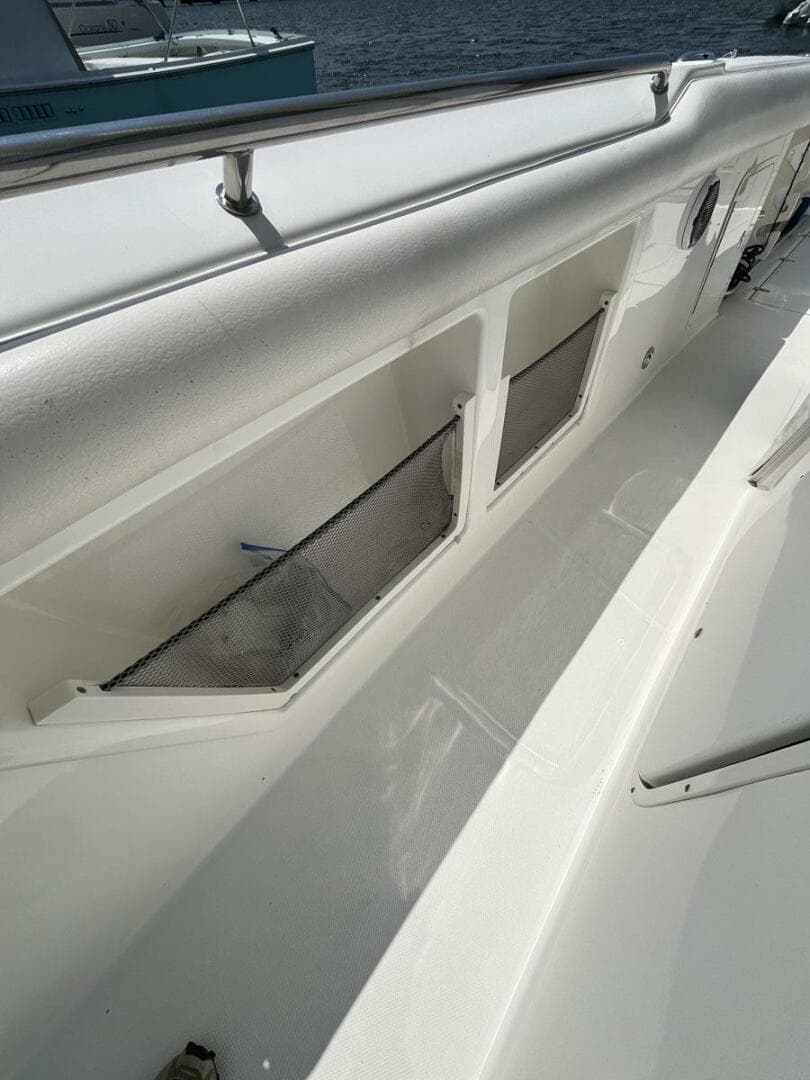 2015 Boston Whaler 350 Outrage — photo 25
