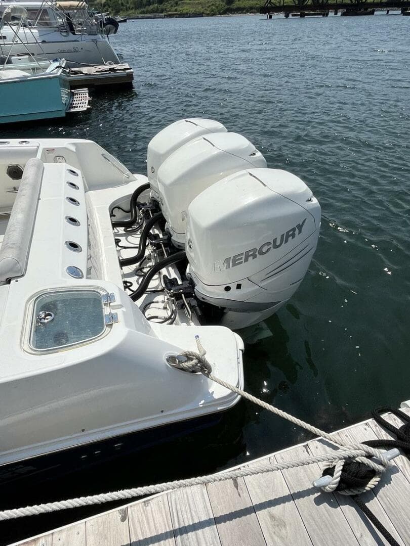 2015 Boston Whaler 350 Outrage — photo 34