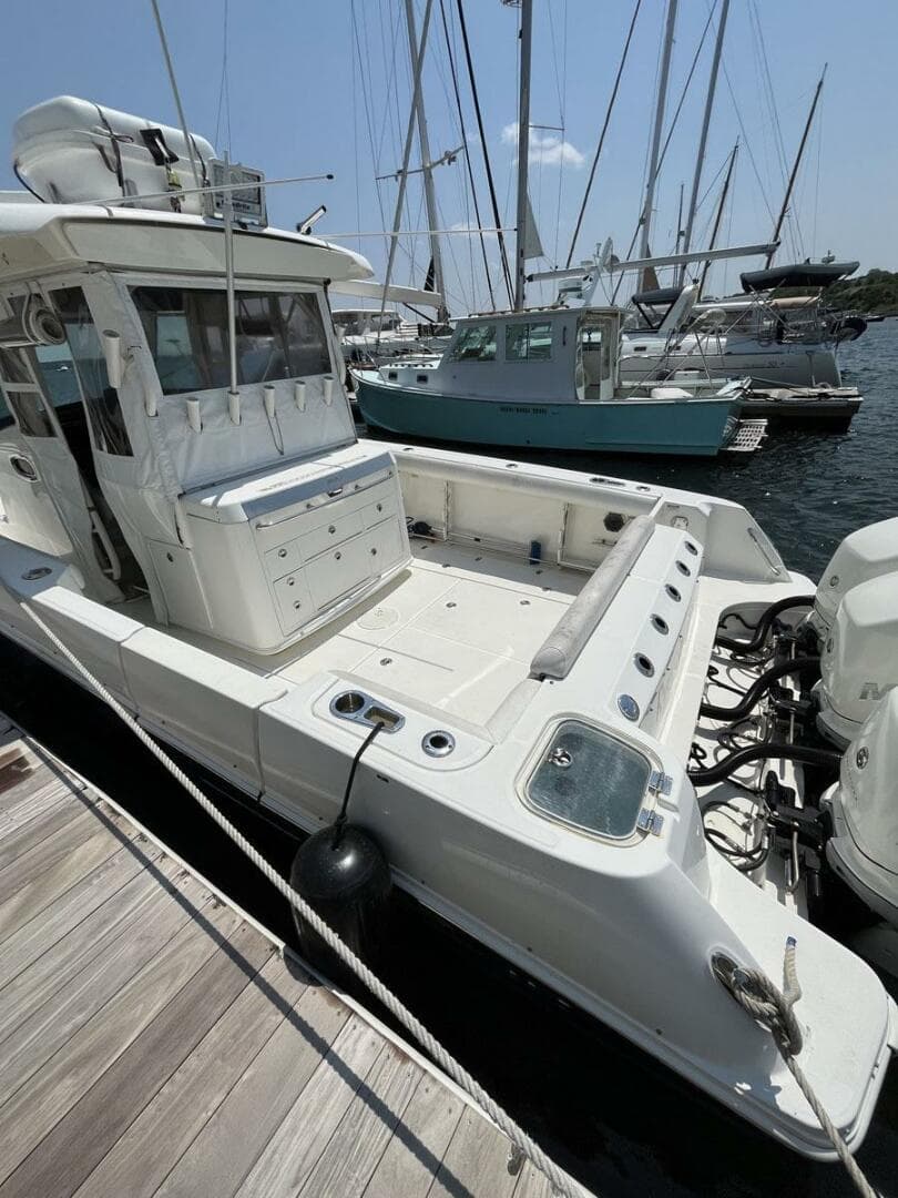 2015 Boston Whaler 350 Outrage — photo 21