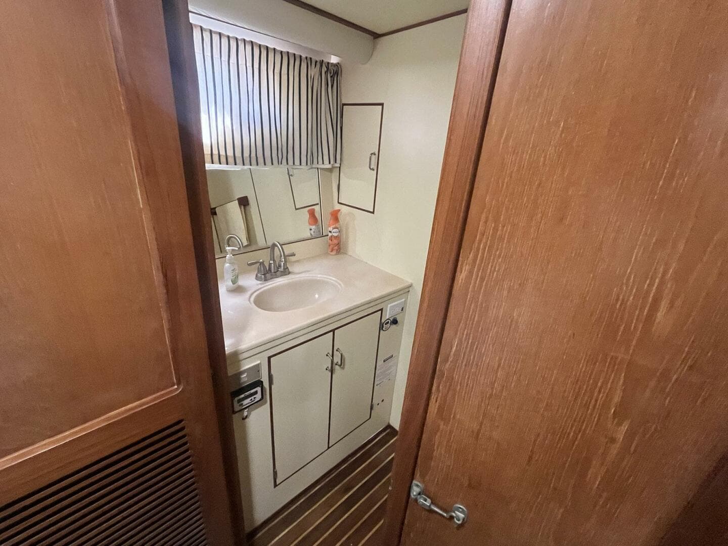 1987 Symbol 44 Sun Deck Mk II — photo 69