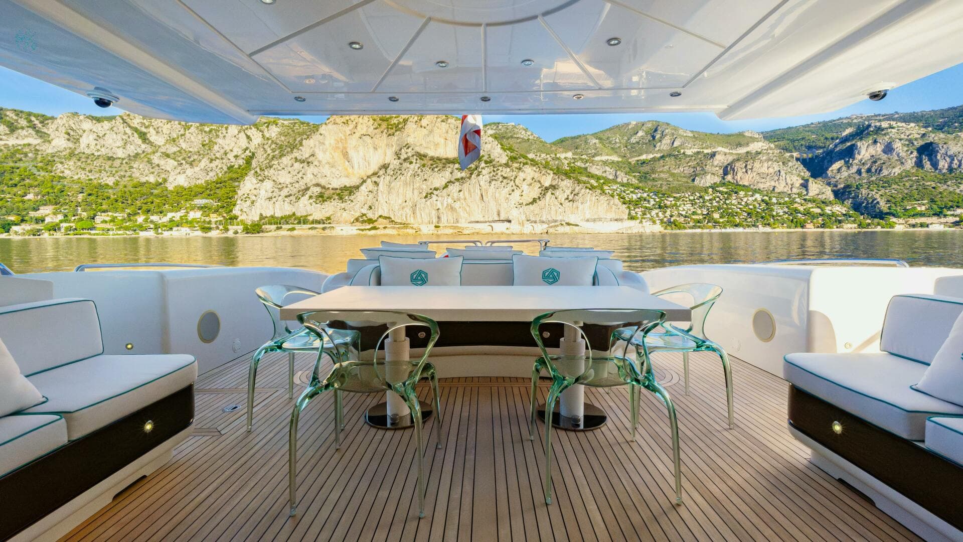 2007 Overmarine Mangusta 130 — photo 8