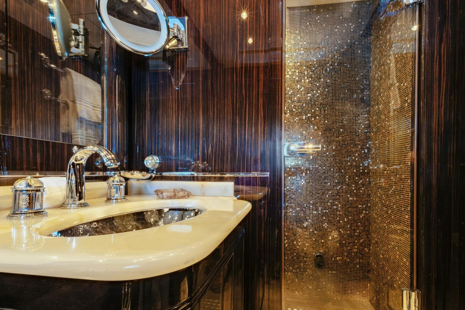 2007 Overmarine Mangusta 130 — photo 37