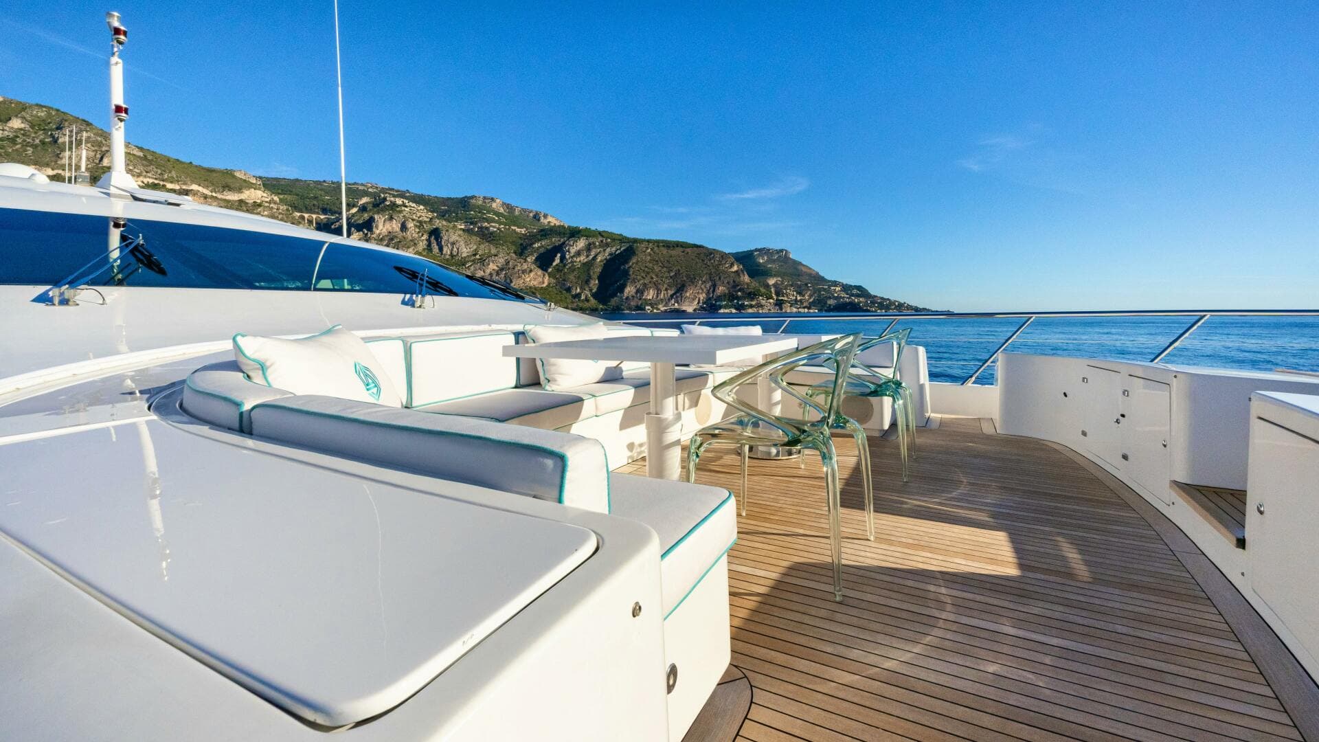 2007 Overmarine Mangusta 130 — photo 13