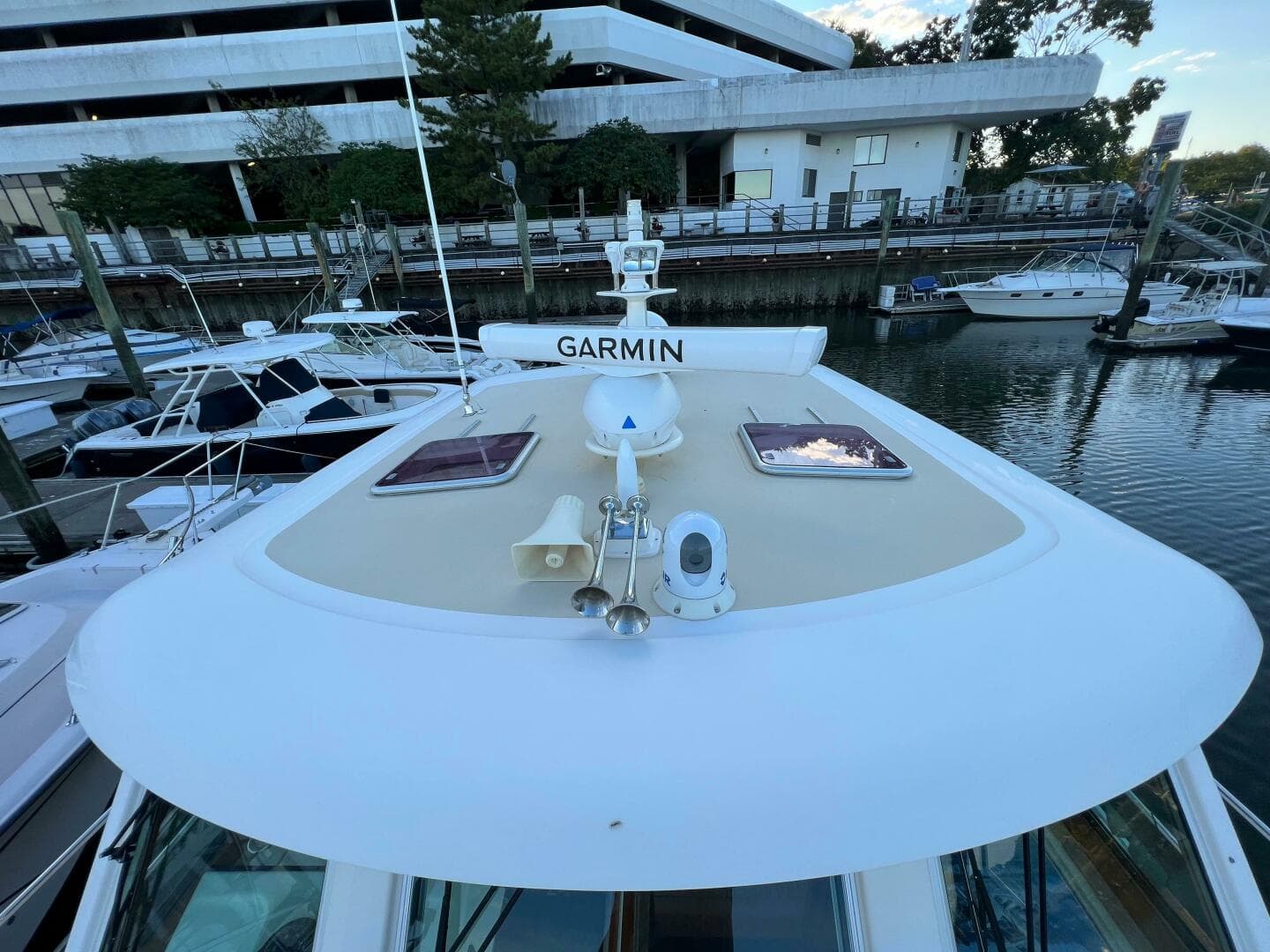 2008 Sabre 42 Hard Top Express — photo 3