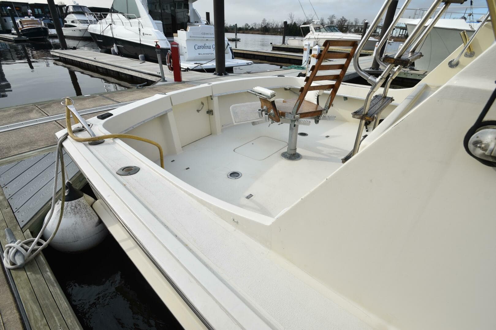 1978 Hatteras 46 Convertible — photo 7