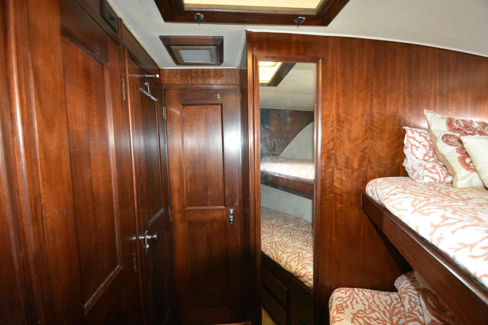 1978 Hatteras 46 Convertible — photo 54