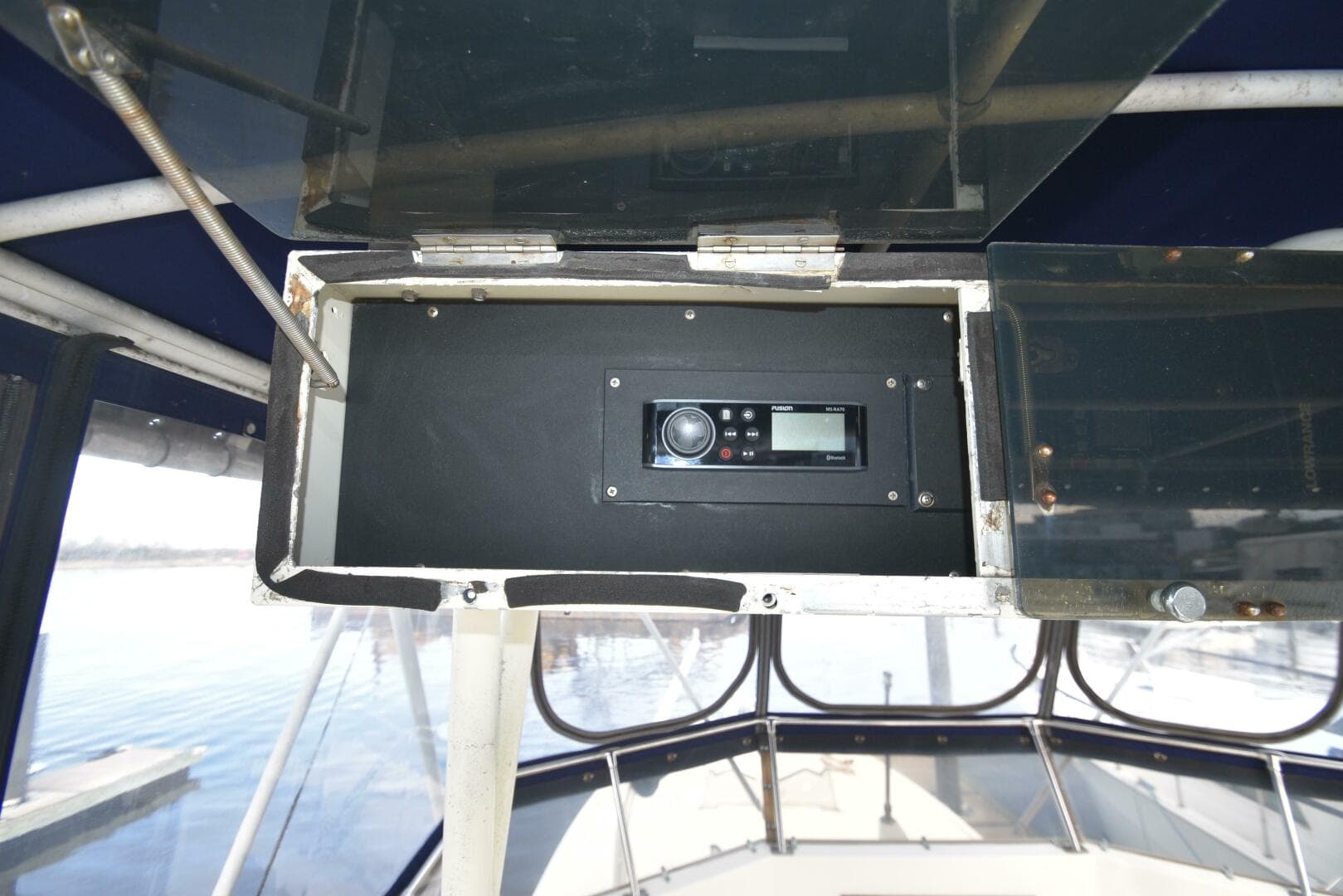 1978 Hatteras 46 Convertible — photo 15