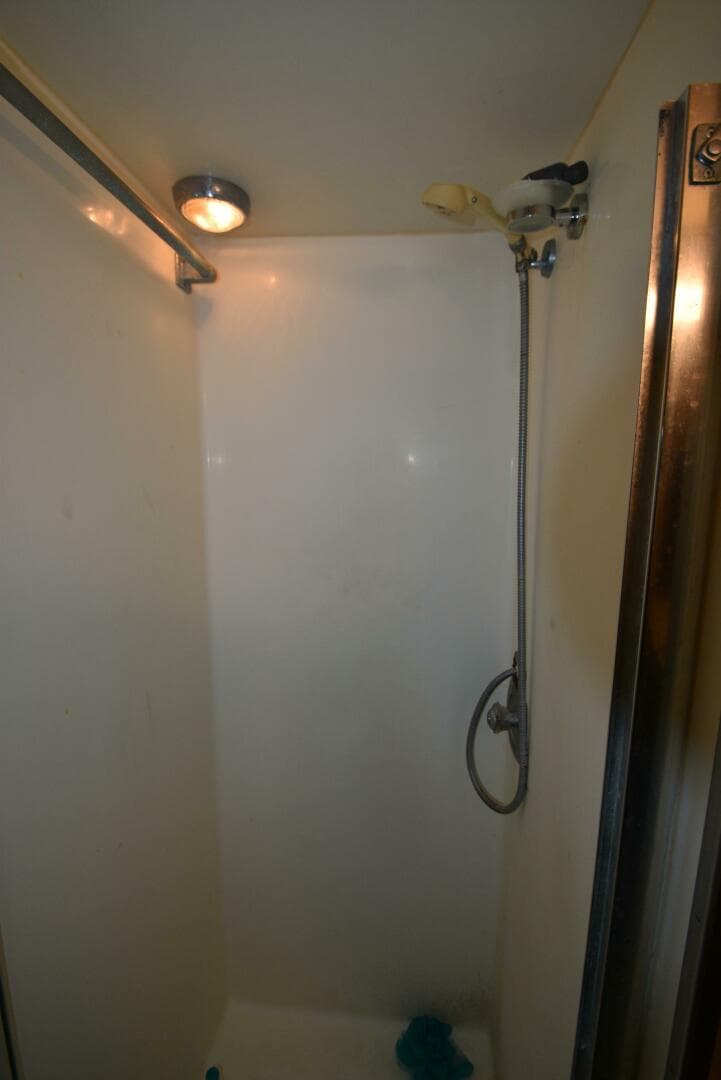 1978 Hatteras 46 Convertible — photo 50