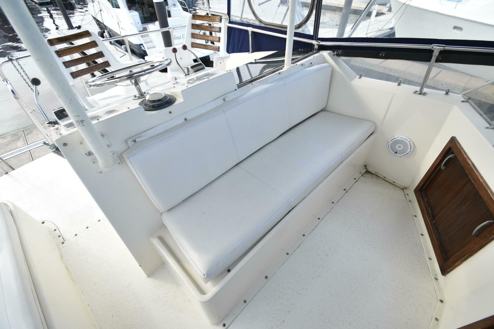 1978 Hatteras 46 Convertible — photo 20
