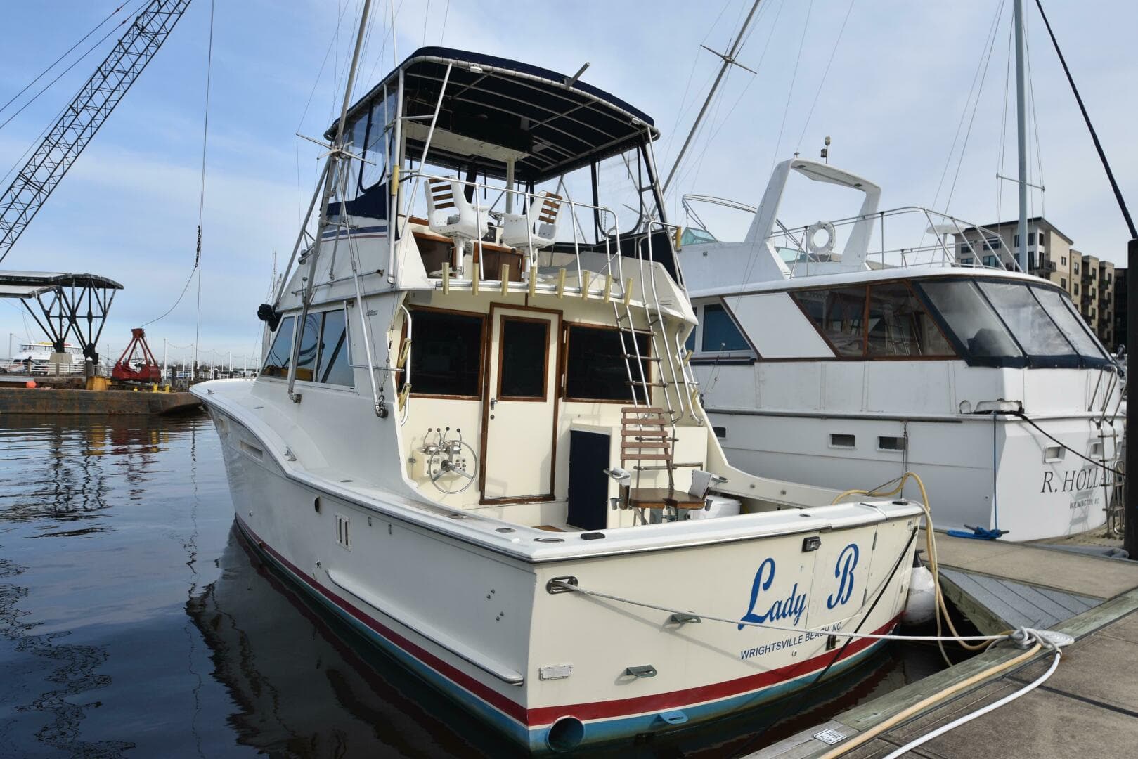 1978 Hatteras 46 Convertible — photo 3