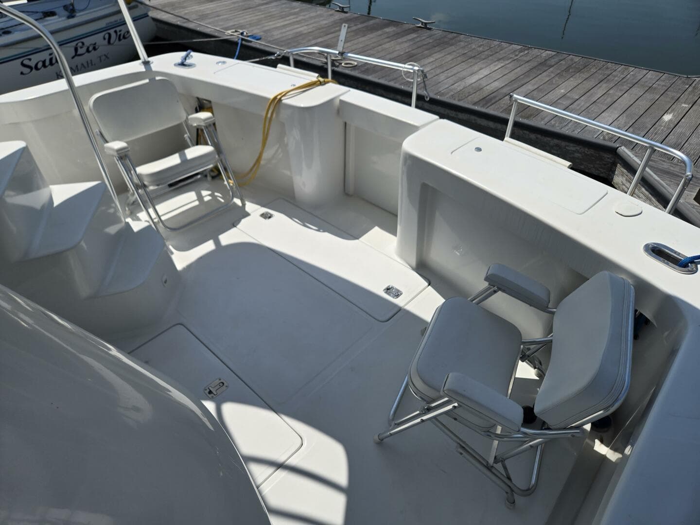 2001 Mainship 390 — photo 12