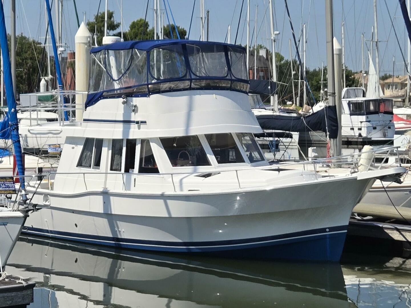 2001 Mainship 390 — photo 6
