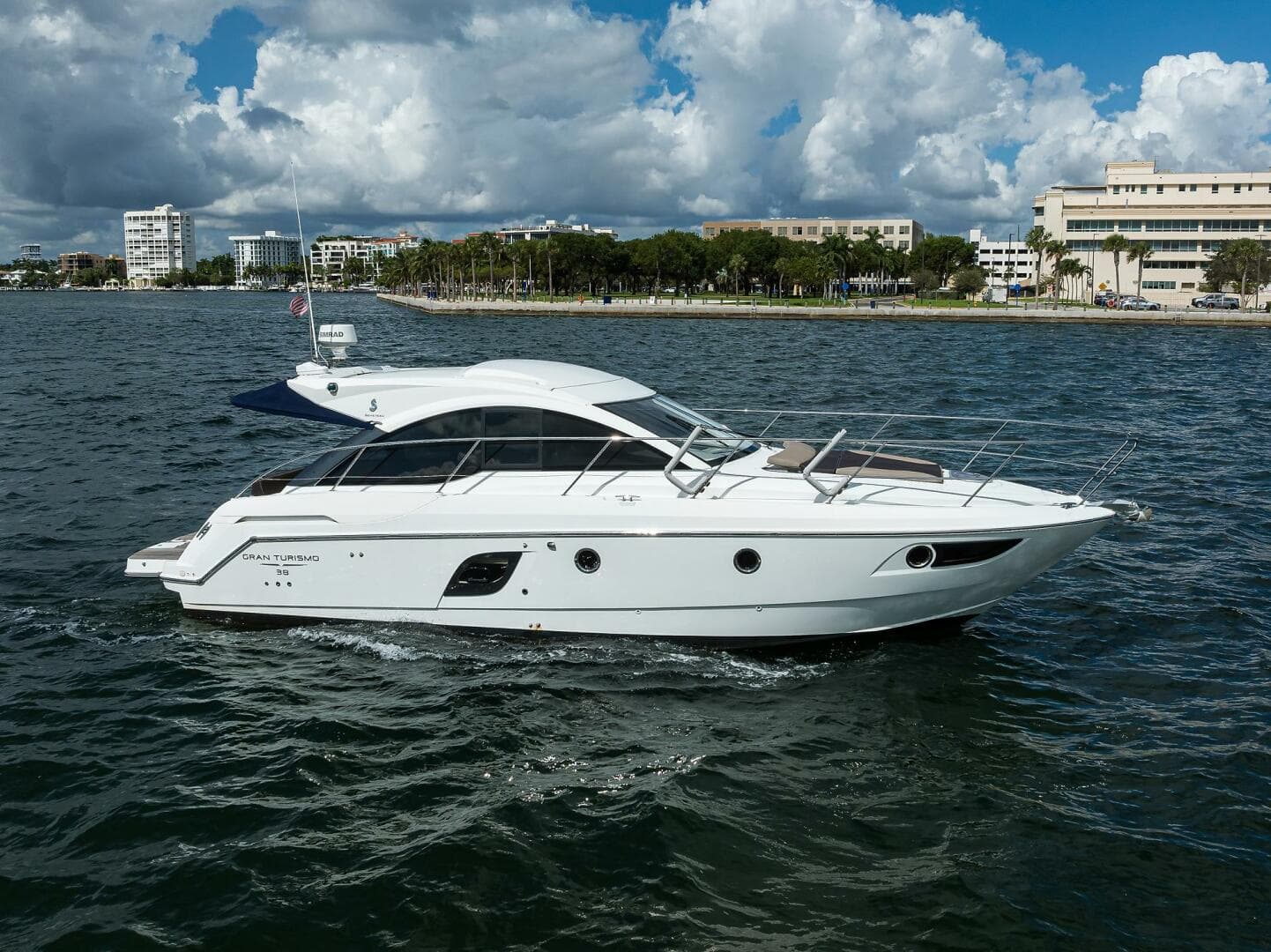2015 Beneteau 38 GT — photo 1