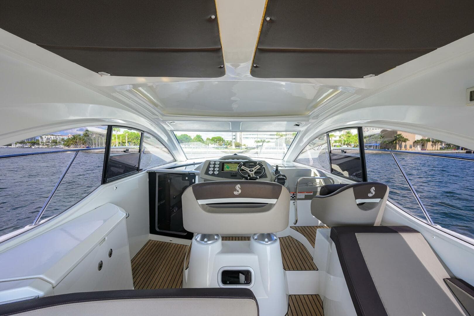 2015 Beneteau 38 GT — photo 17