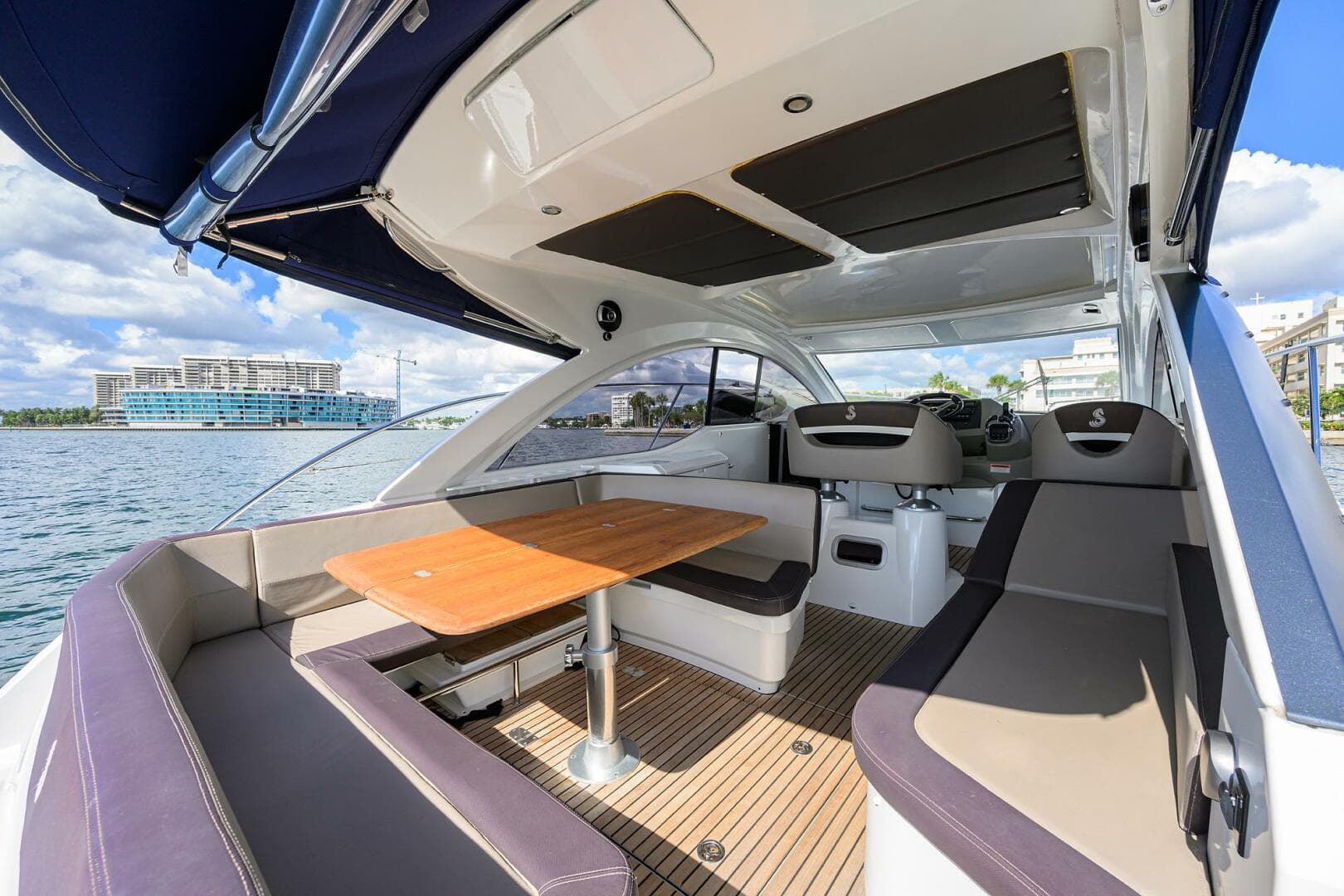 2015 Beneteau 38 GT — photo 32