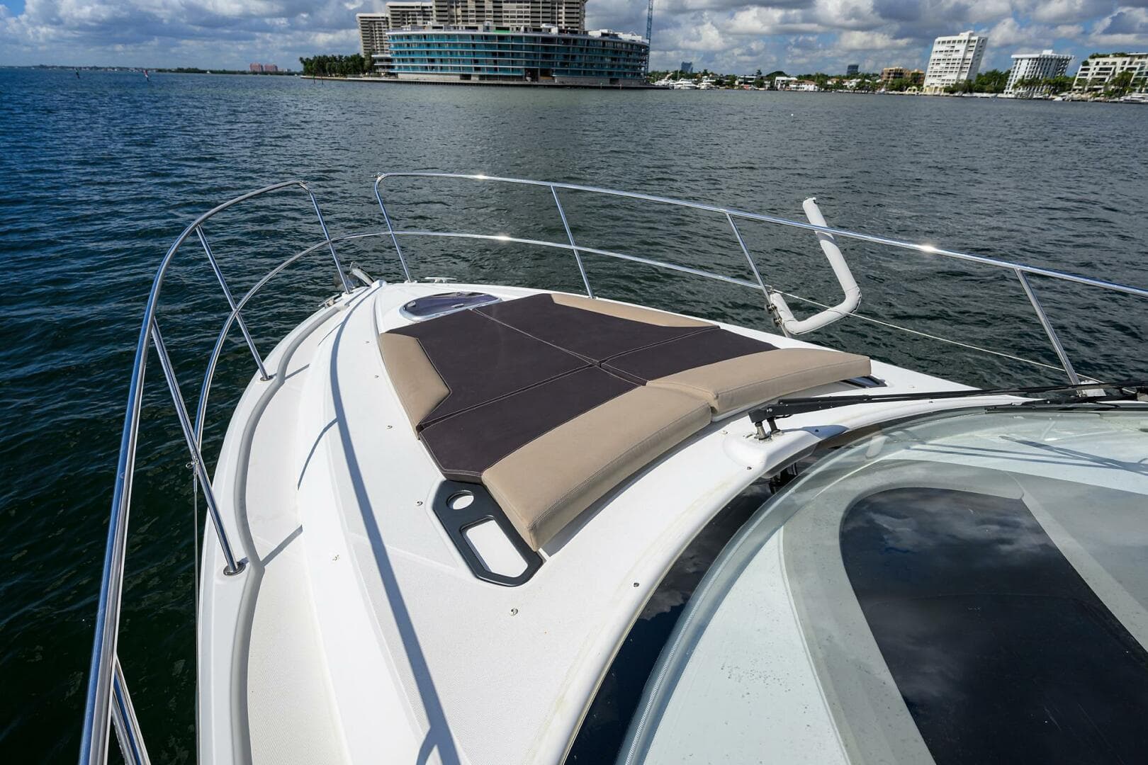 2015 Beneteau 38 GT — photo 42