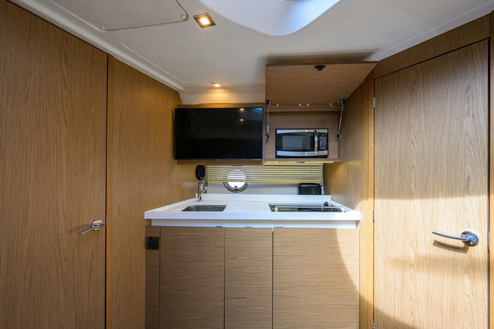 2015 Beneteau 38 GT — photo 7