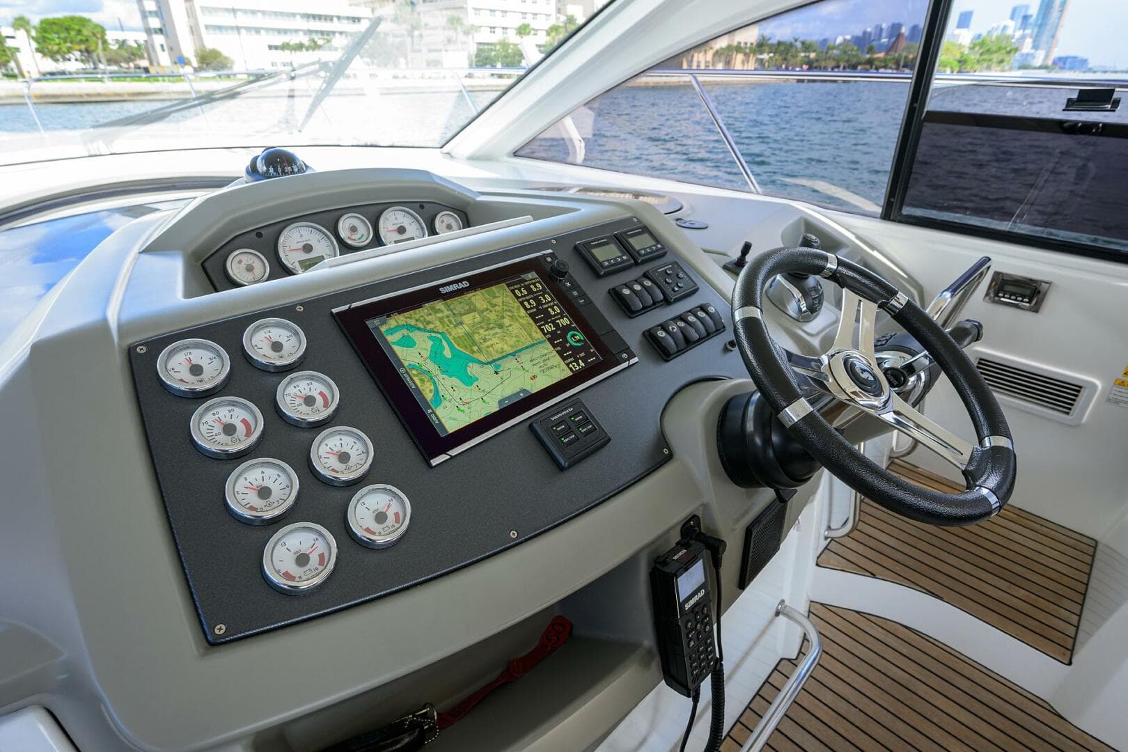 2015 Beneteau 38 GT — photo 21