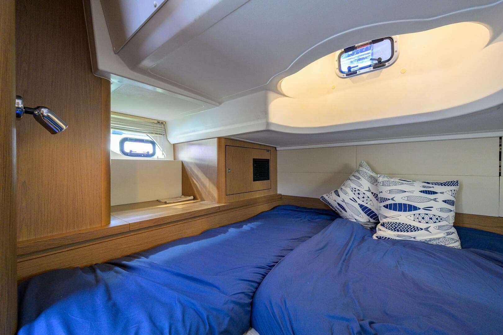 2015 Beneteau 38 GT — photo 11