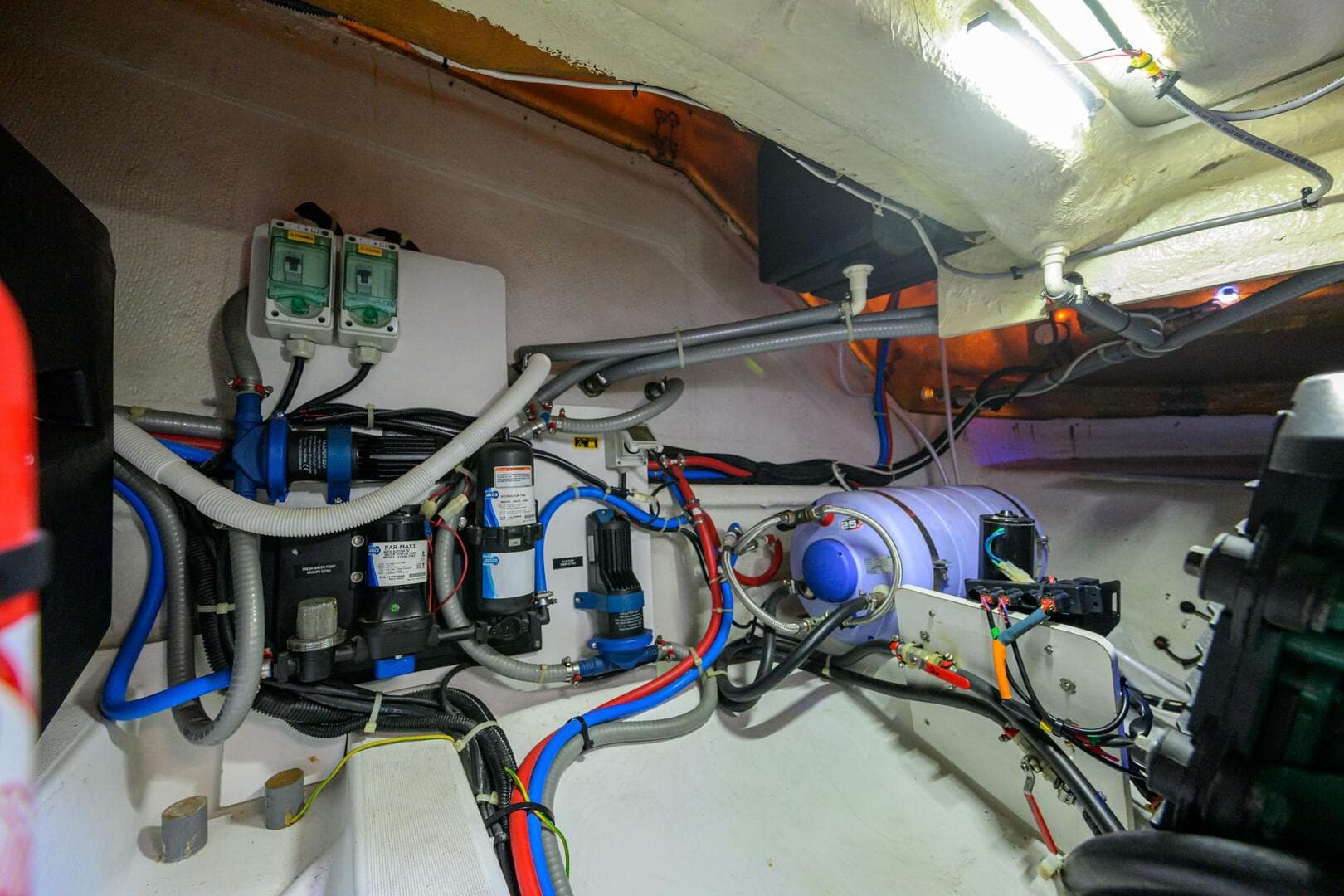 2015 Beneteau 38 GT — photo 50