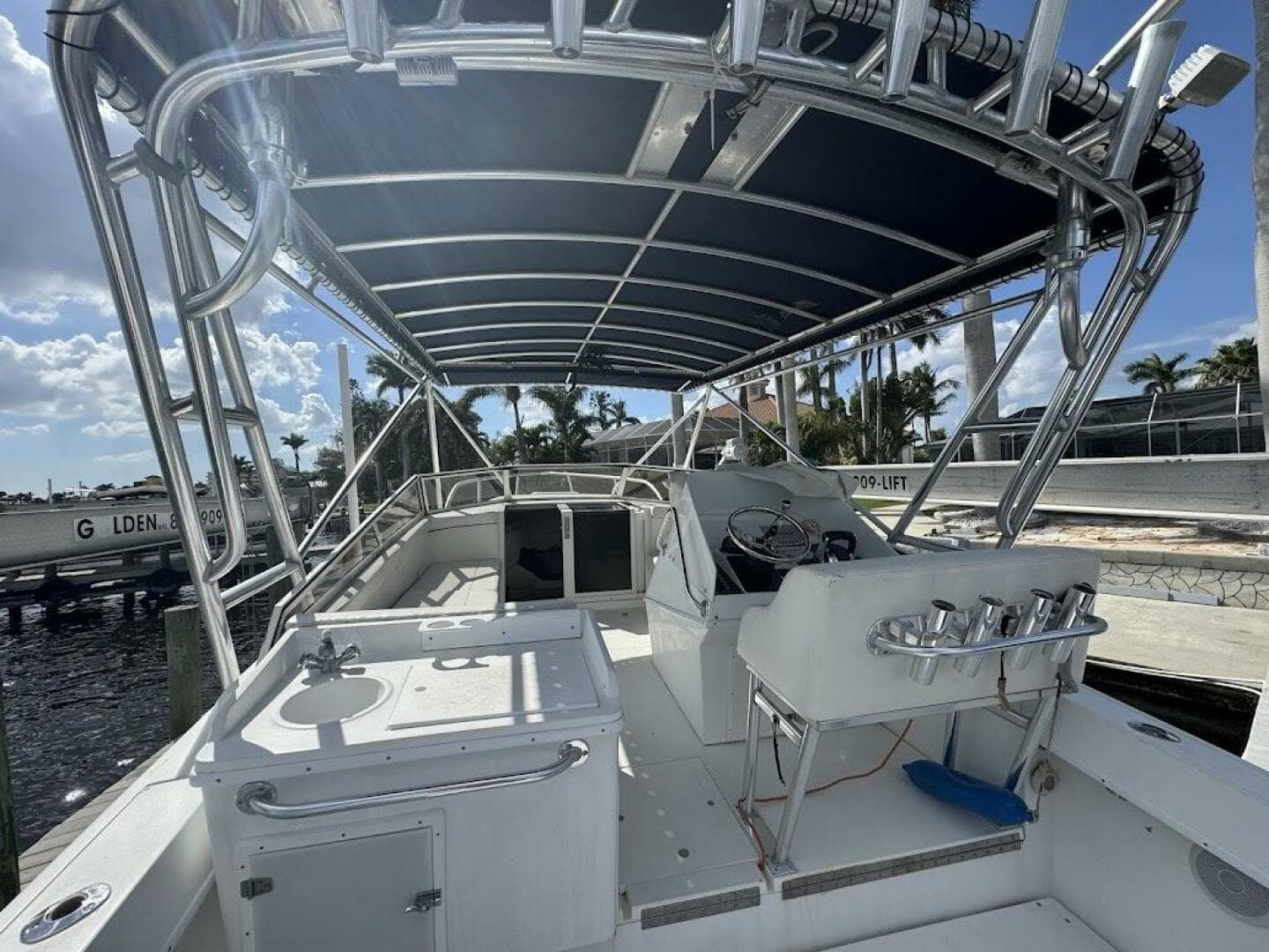 2001 Contender — photo 20