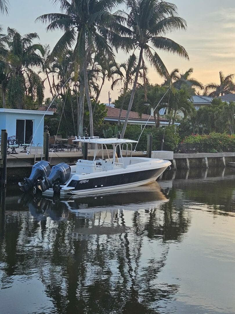 2005 Intrepid — photo 2