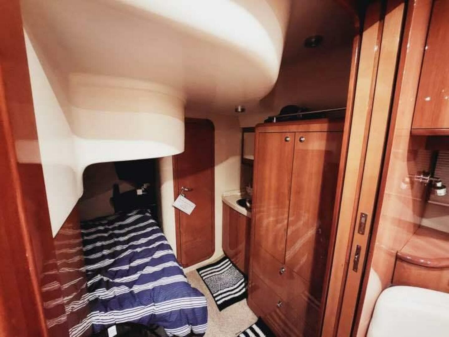 2007 Regal 4460 Commodore — photo 19