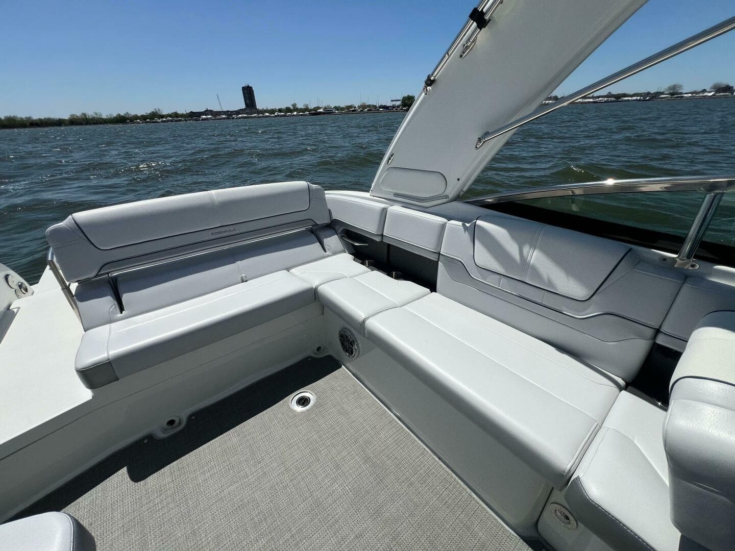 2022 Formula 290 Br — photo 14