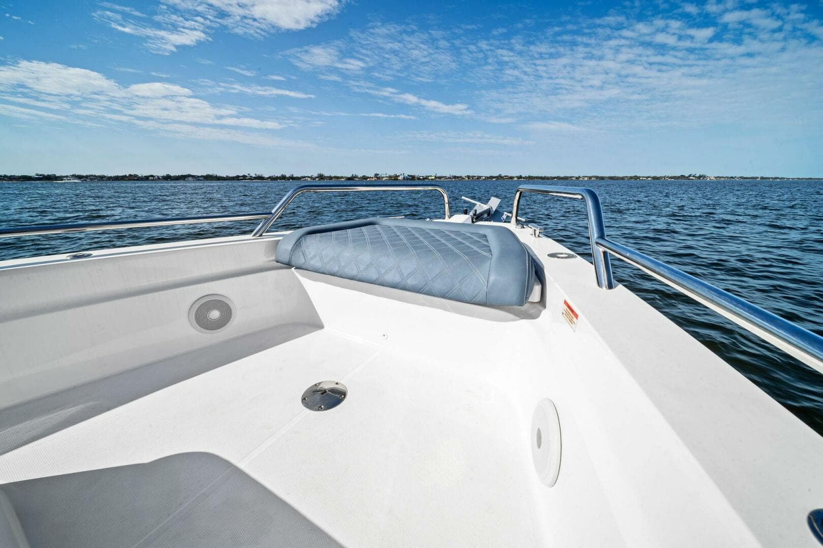 2022 Axopar 37 XC Cross Cabin — photo 37