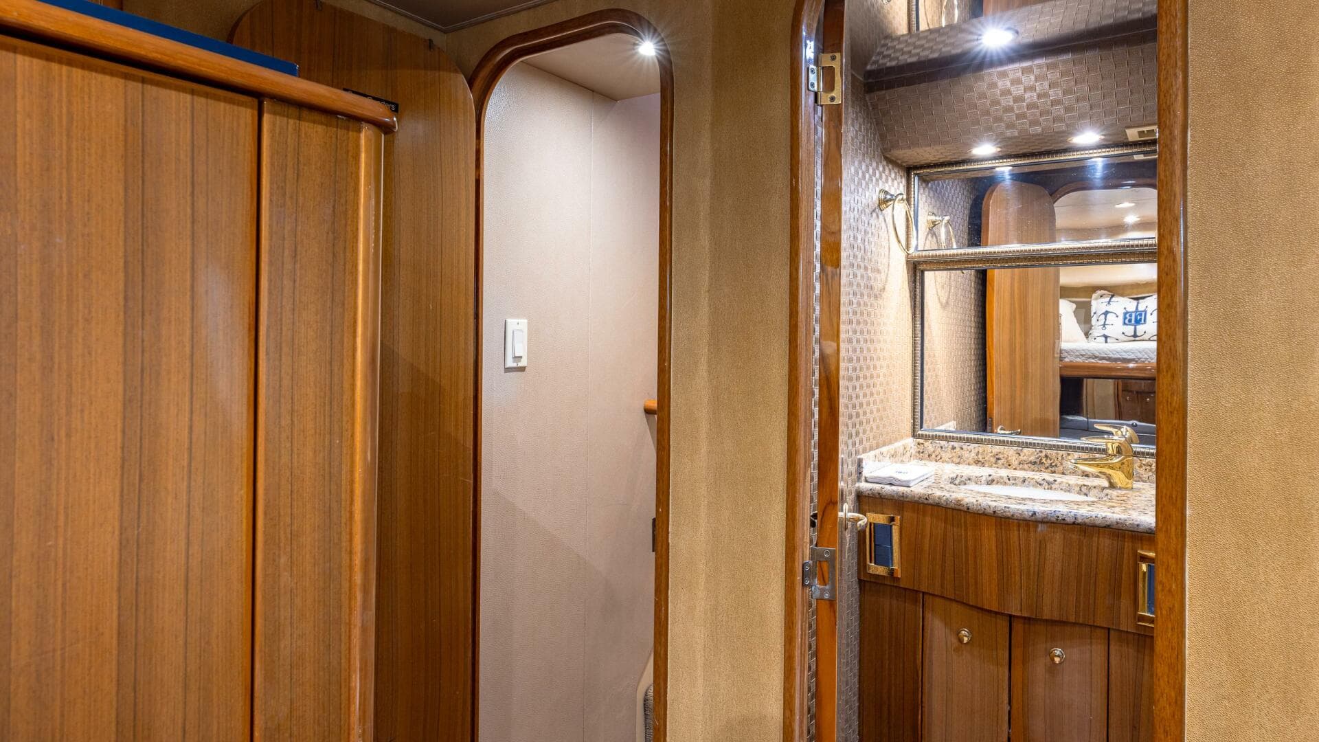 2004 Viking Boats — photo 92