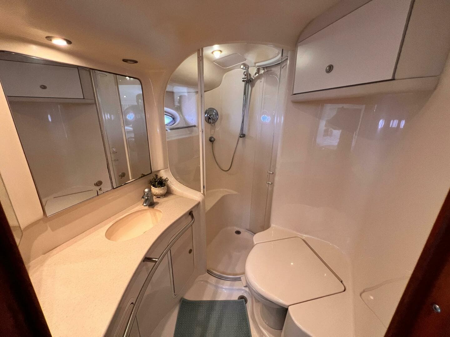 2004 Sea Ray 480 Sedan Bridge — photo 21