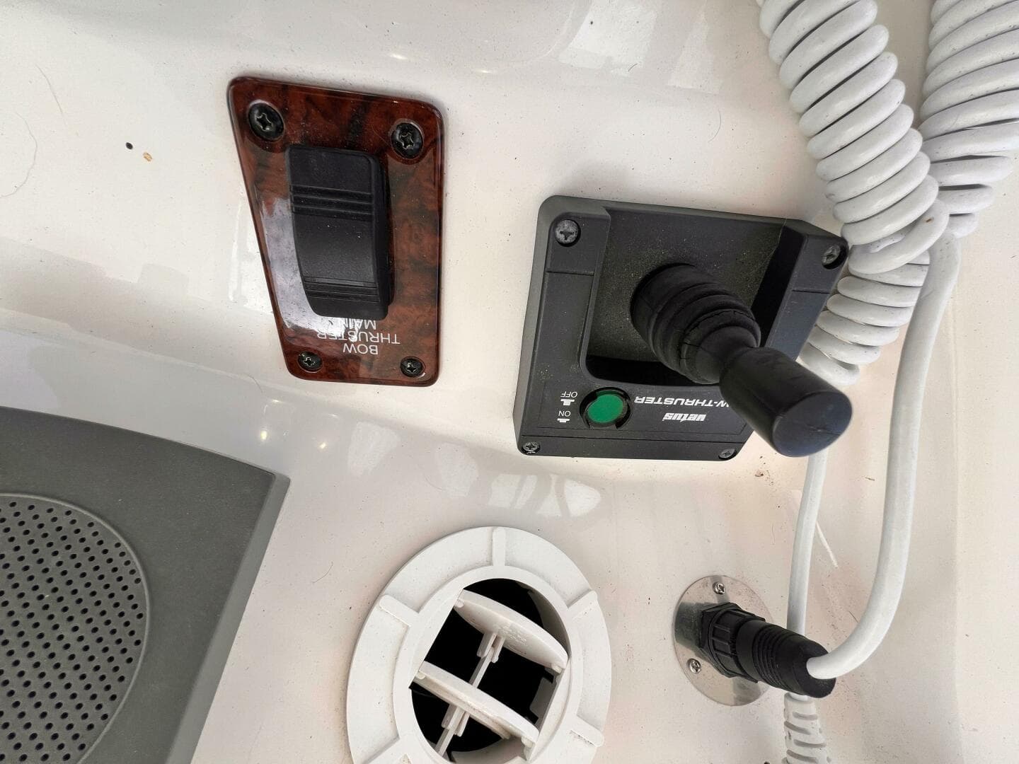 2004 Sea Ray 480 Sedan Bridge — photo 41