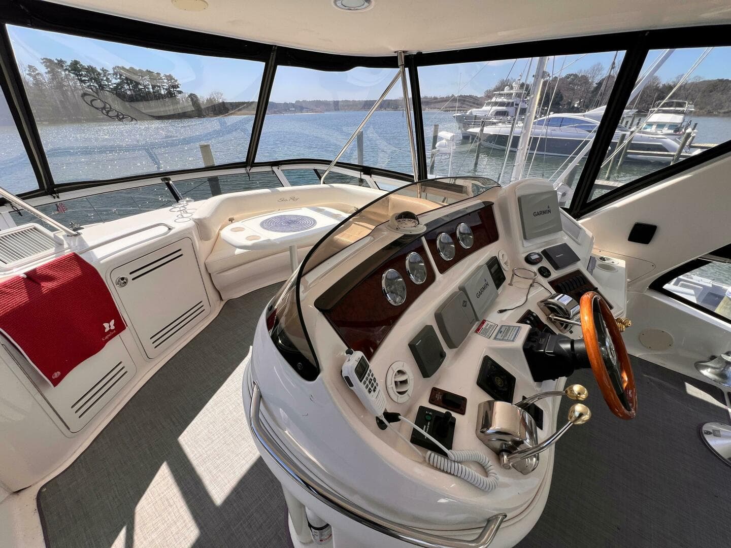 2004 Sea Ray 480 Sedan Bridge — photo 8